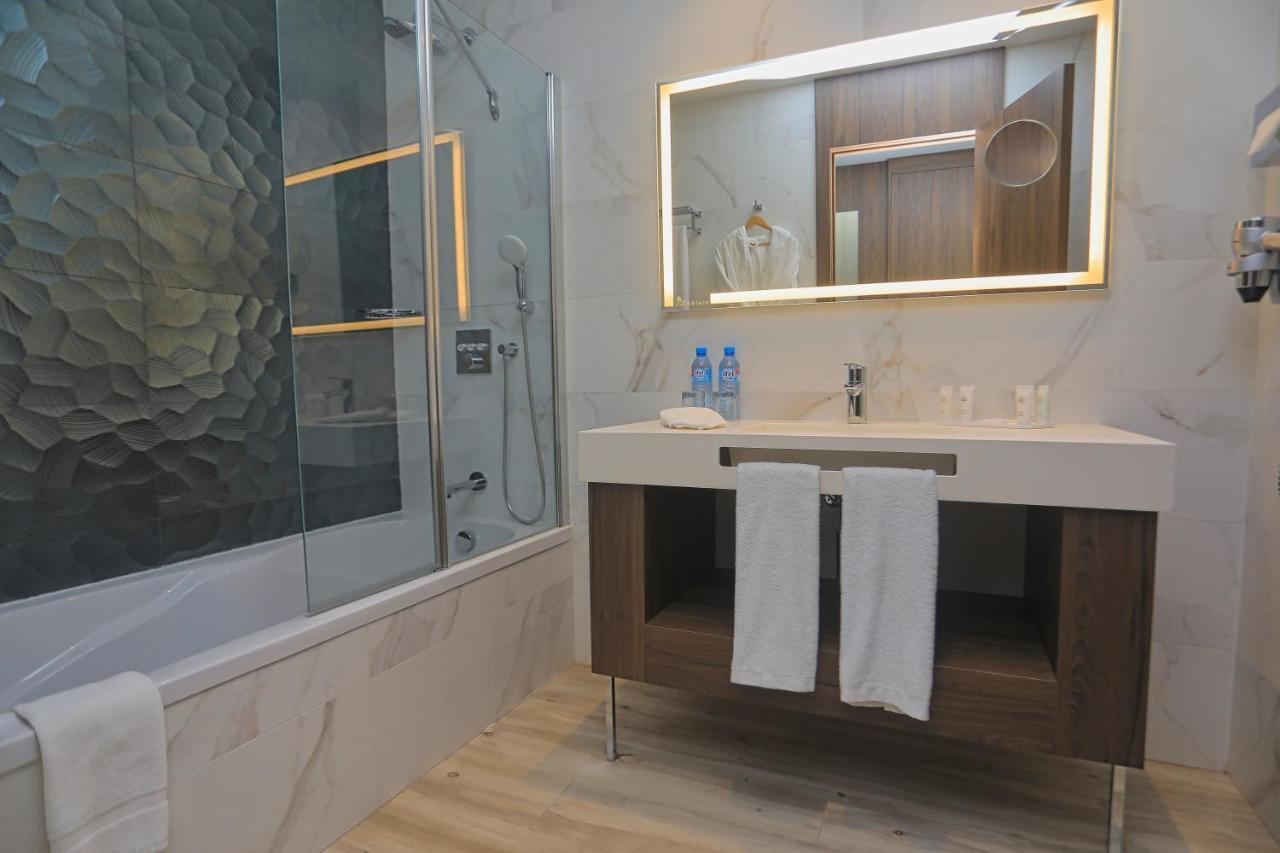 Az Hotels Grand Oran Es Senia 외부 사진