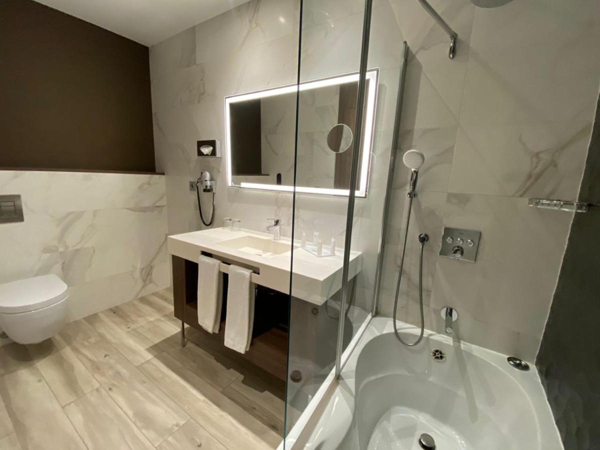 Az Hotels Grand Oran Es Senia 외부 사진