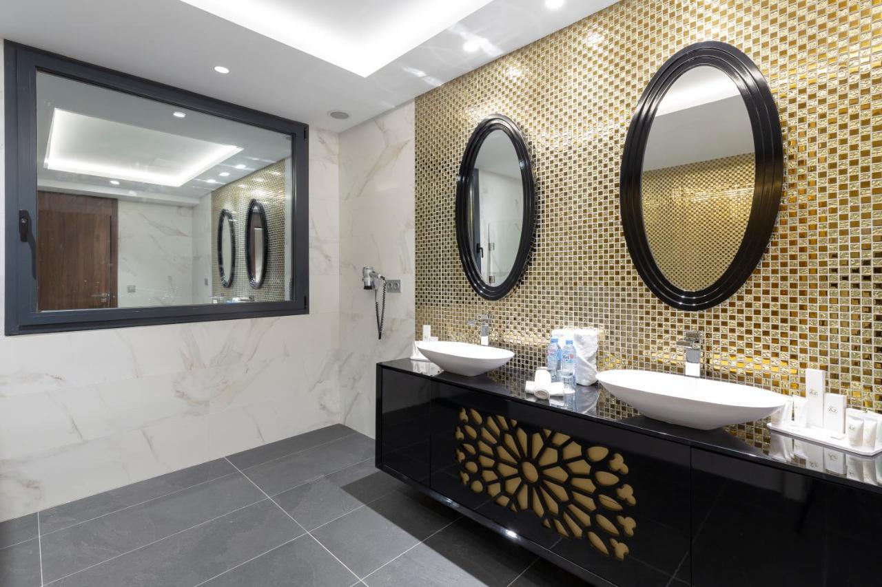 Az Hotels Grand Oran Es Senia 외부 사진